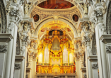 Passau – der Dom St. Stephan mit der größten Dom-Orgel der Welt ist besonders sehenswert.