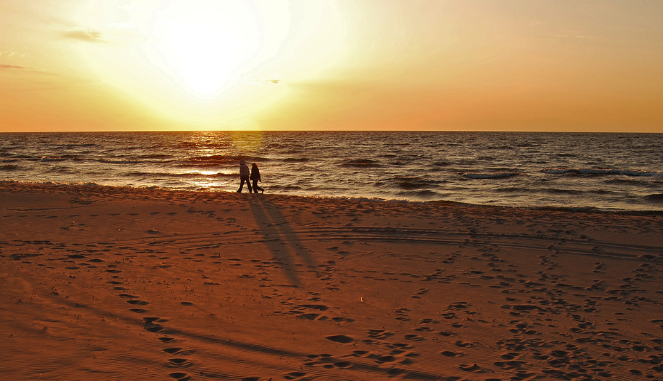 Pension Aneta, Gribow, Polnische Ostsee, Polen, Paar am Strand