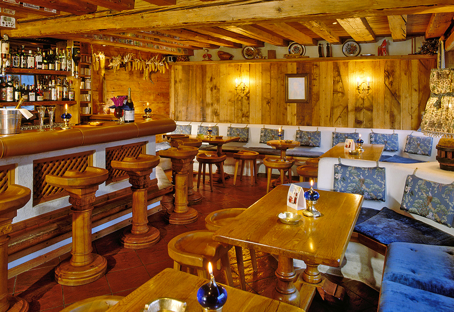 Hotel Olympia, Pettneu am Arlberg, Tirol, Österreich, Bar