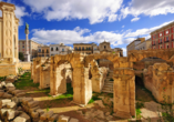 Besuchen Sie die Stadt Lecce bei einem Ausflug und entdecken Sie die antiken römischen Ruinen.