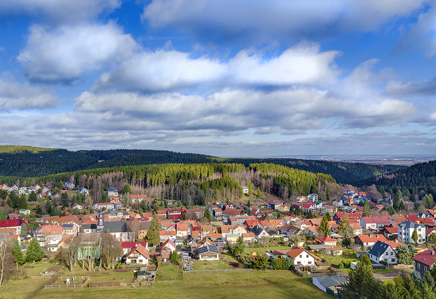 Genießen Sie von Ihrem Hotel aus einen herrlichen Fernblick über den Thüringer Wald.
