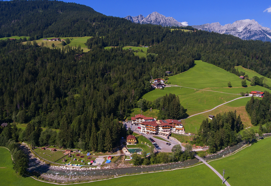 Panoramaansicht des Hotels Berghof