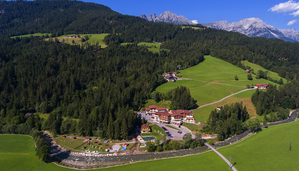 Panoramaansicht des Hotels Berghof