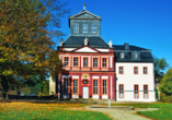 Besichtigen Sie das barocke Schloss Schwarzburg und den berühmten Kaisersaal.