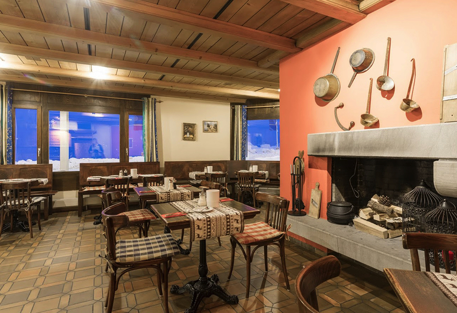 Das Restaurant im Alpenhotel Flims schafft die perfekte Wohlfühlatmosphäre.