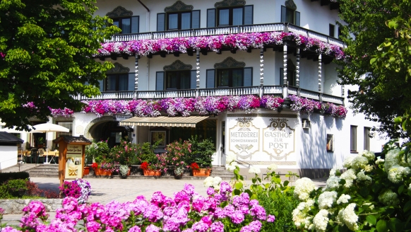 Landgasthof zur Post in Schleching, Außenansicht