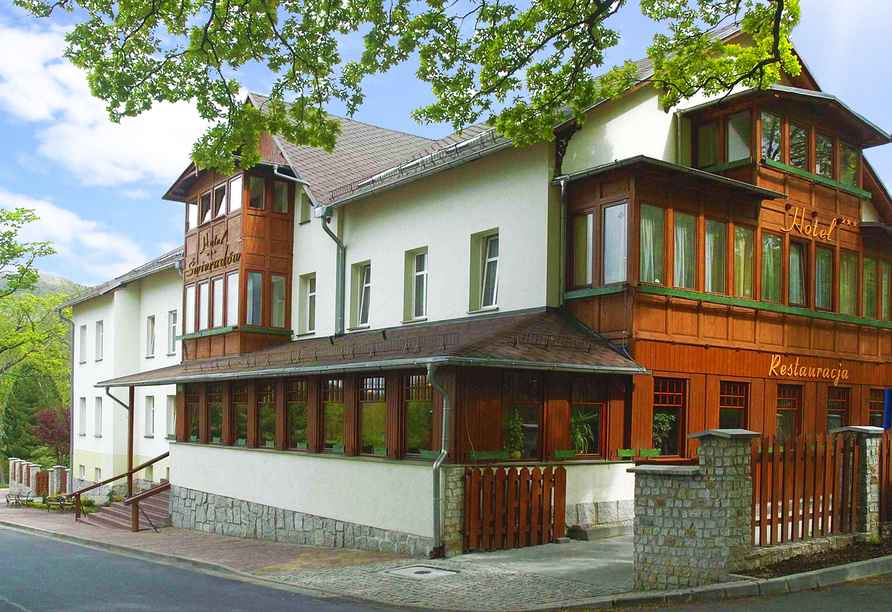Hotel Swieradow in Bad Flinsberg, Niederschlesien, Polen, Außenansicht