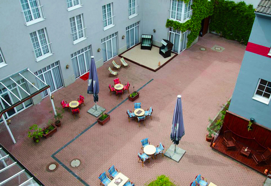 Innenhof des Mercure Plaza Hotels Magdeburg