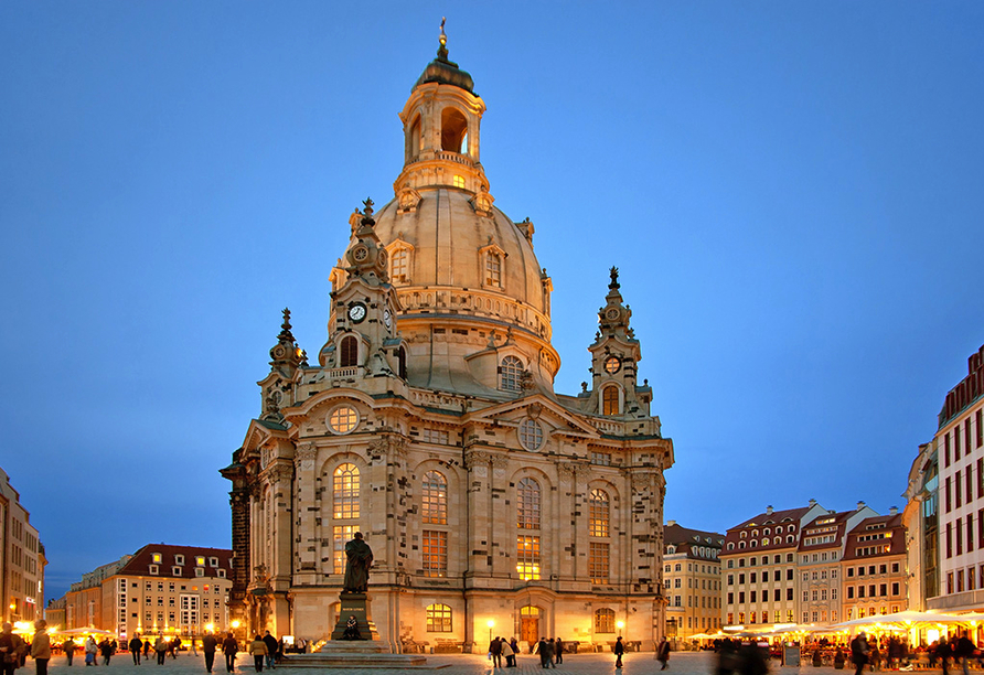 Die eindrucksvolle Frauenkirche in Dresden ist einen Besuch wert.