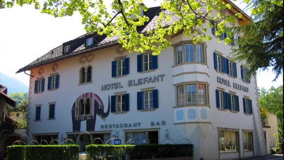 Hotel Elefant in Auer, Außenansicht