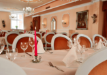 Lassen Sie sich im Restaurant des Romantica Hotels Blauer Hecht kulinarisch verwöhnen.