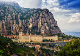 Freuen Sie sich auf das eindrucksvolle Bergkloster Montserrat.