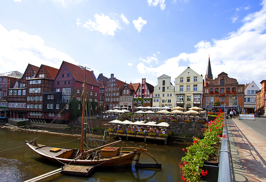 Auch nach Lüneburg können Sie prima einen Ausflug unternehmen.