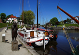 Der historische Hafen von Carolinensiel ist ein beliebtes Ausflugsziel.