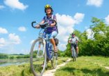 Erkunden Sie die Umgebung rund um die Brandenburgischen Seen mit dem Fahrrad.