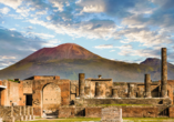 Unternehmen Sie einen Ausflug und freuen Sie sich auf einen faszinierenden Blick in die antike Stadt Pompeji.