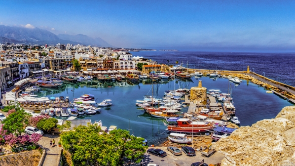 Der malerische Hafen von Kyrenia.