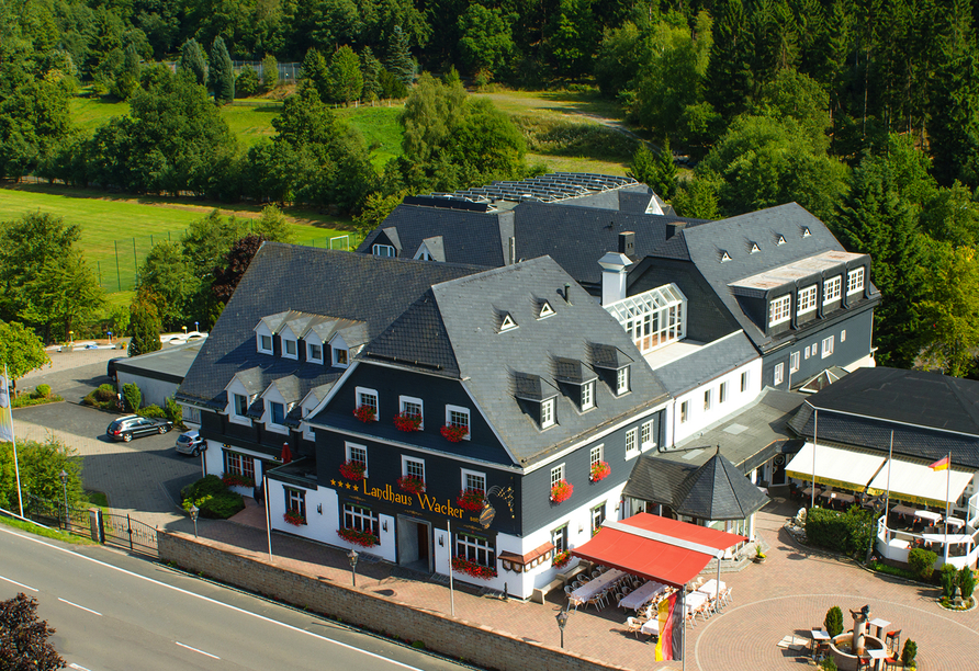 Im südlichen Sauerland begrüßt Sie das Hotel Landhaus Wacker!