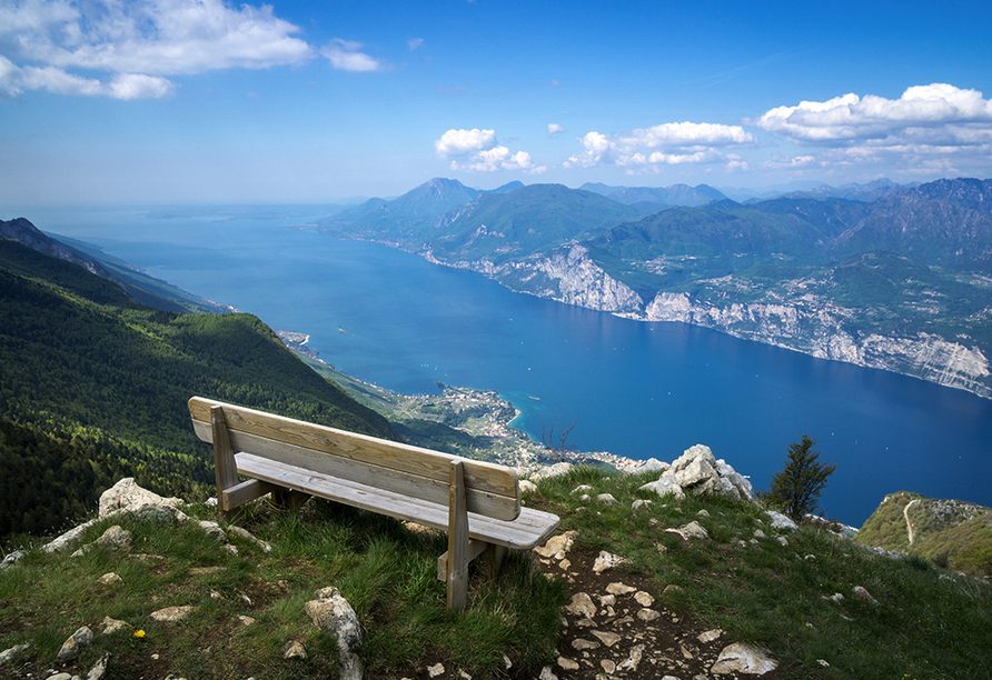 Vom Monte Baldo haben Sie einen traumhaften Panoramablick auf den Gardasee und die Umgebung.