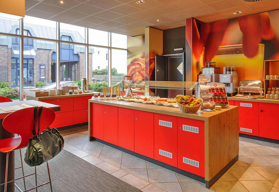 Starten Sie im Ibis Hotel Lübeck City mit einem leckeren Frühstücksbuffet in den Tag.