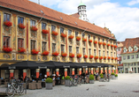Schlendern Sie durch die märchenhafte Altstadt von Memmingen.