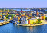 Auf der lebhaften Insel Gamla Stan liegt die schöne Altstadt von Stockholm.