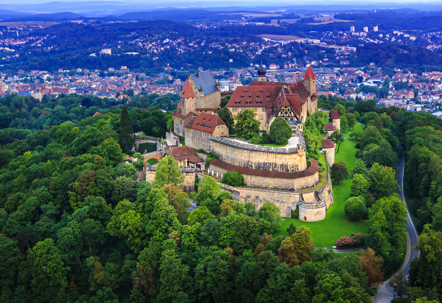Besuchen Sie die historische Burg von Coburg mit beeindruckendem Blick über die Stadt!