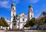 Der imposante Dom St. Stephan in Passau – ein barockes Meisterwerk im Herzen der Altstadt.