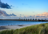 Bestaunen Sie das beeindruckende Sturmflutwehr Oosterscheldekering.
