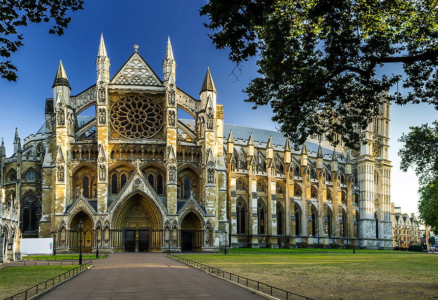 In der beeindruckenden Westminster Abbey finden die Krönungen und royalen Hochzeiten statt.