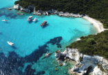 Freuen Sie sich auf einen Badestopp nahe der Insel Antipaxos.