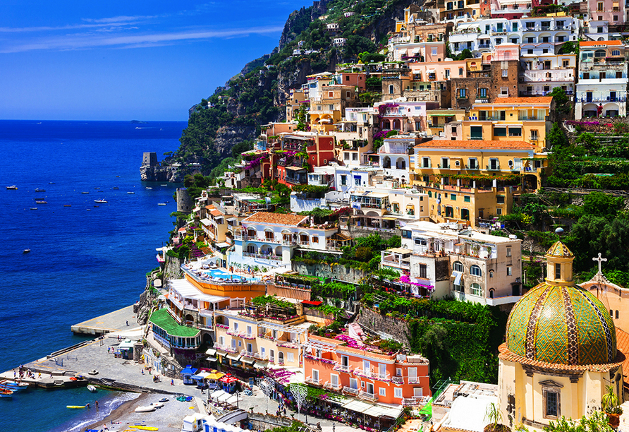 Positano mit seiner beeindruckenden Hangbauweise und den bunten Häusern ist ein tolles Fotomotiv.