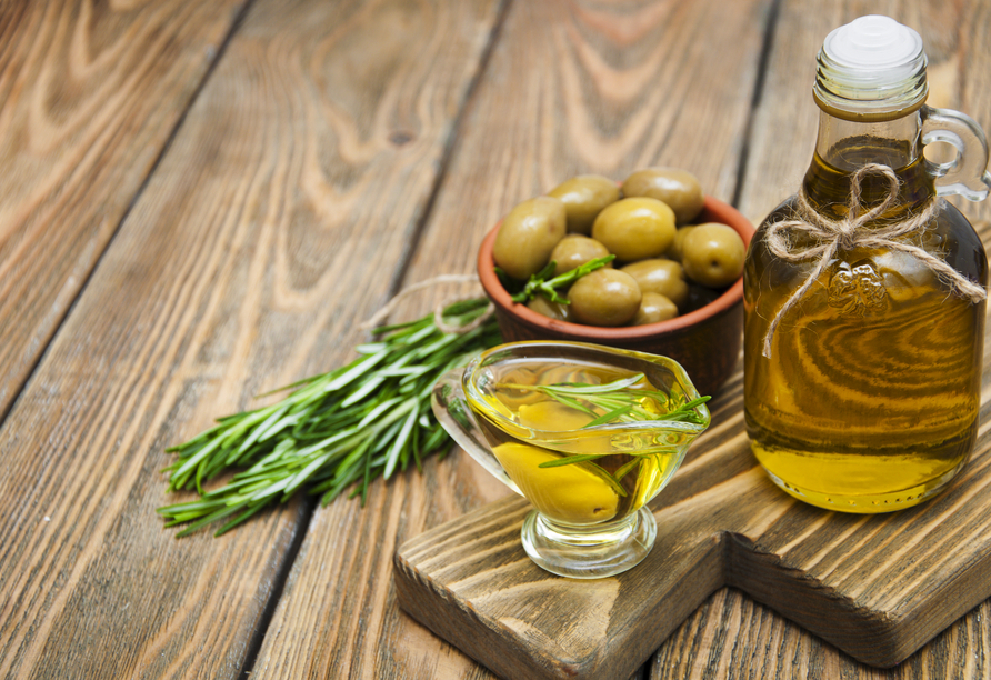 Kommen Sie in den Genuss des leckeren Olivenöls bei einer Verkostung.