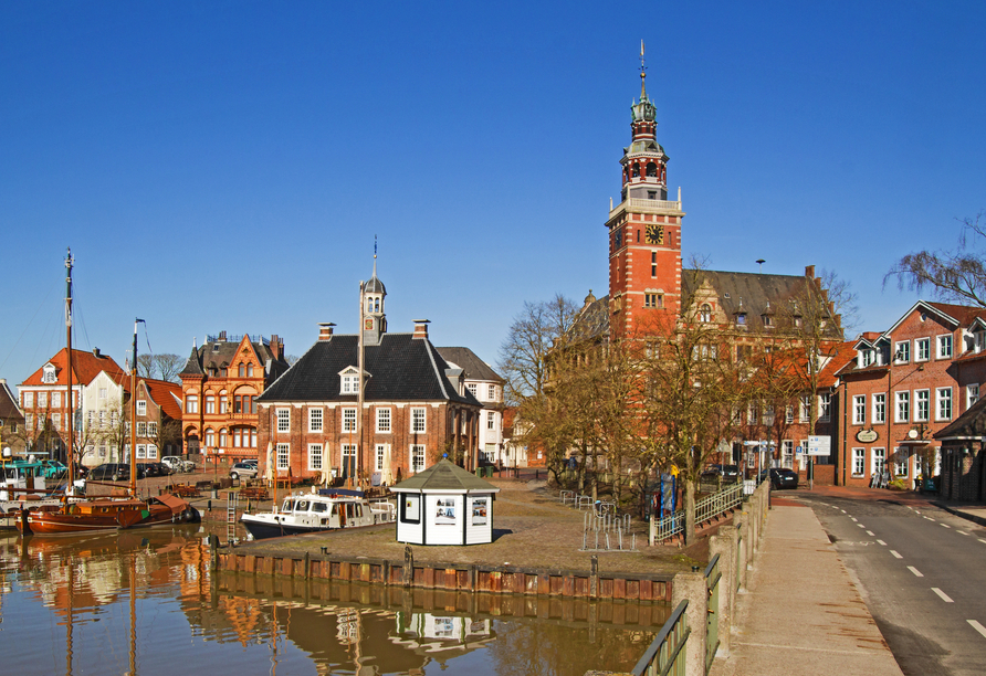 Lassen Sie sich bei einem Bummel durch die Altstadt von Leer verzaubern.
