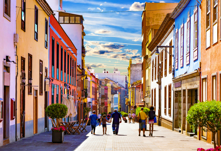 Entdecken Sie die historische Altstadt von San Cristóbal de La Laguna, einem UNESCO-Welterbe voller kanarischem Charme.