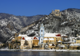 Dürnstein liegt malerisch an der Donau im UNESCO-Weltkulturerbe Wachau.
