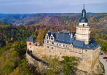 Die Burg Falkenstein befindet sich nicht weit vom Bernstein Schlosshotel Ballenstedt entfernt.