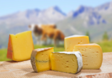 Das Allgäu ist berühmt für seine Käsespezialitäten.