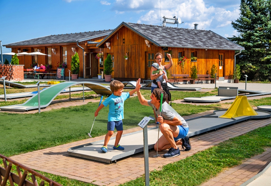 Aktivitäten wie z. B. Minigolf bieten Ihnen reichlich Möglichkeiten zur Freizeitgestaltung.