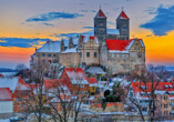 Die Stiftskirche St. Servatius in Quedlinburg sieht auch im Winter faszinierend aus.