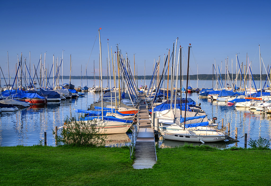 Der Yachthafen in Bernried am Starnberger See ist ein tolles Fotomotiv.