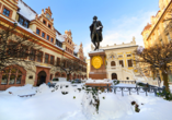 Hotel Schloss Breitenfeld in Leipzig, Goethedenkmal im Winter