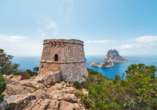 Auf der ganzen Insel Ibiza finden Sie Wehrtürme aus dem 16. bis 18. Jahrhundert.