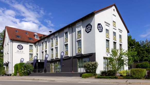 Arthotel ANA Aura in Aystetten, Außenansicht