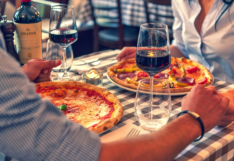 Stärken Sie sich zwischendurch in einem italienischen Restaurant.
