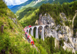Eine Fahrt mit dem Bernina Express ist ein wahres Erlebnis.