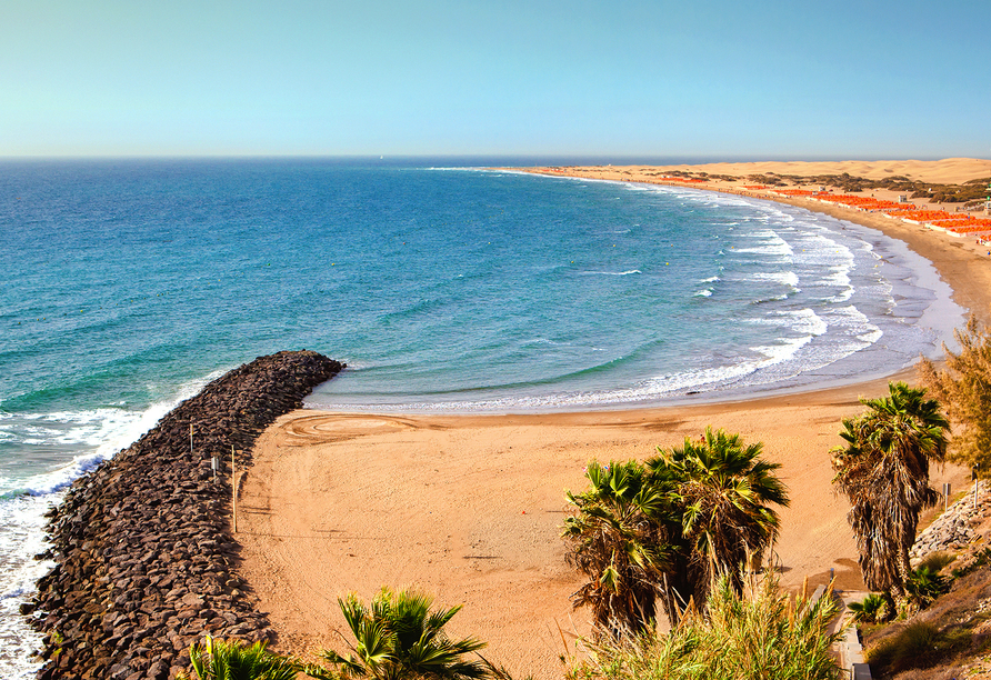 Ihr Hotel liegt in Maspalomas, im Ortsteil Playa del Inglés, dessen berühmter Strand zum Baden einlädt.