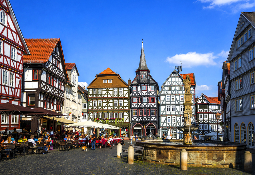 Die Altstadt von Fritzlar überzeugt mit gut erhaltenen Fachwerkhäusern.