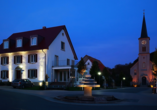 Hotel Gasthof zum Rössle in Hüfingen-Fürstenberg, Blick auf die Kirche