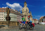 Erkunden Sie bei der Reise zahlreiche Städte wie das imposante Dresden.